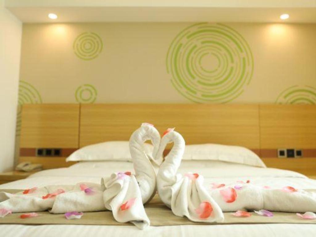 Greentree Inn Qingyuan Qinghe Avenue Branch Exterior photo