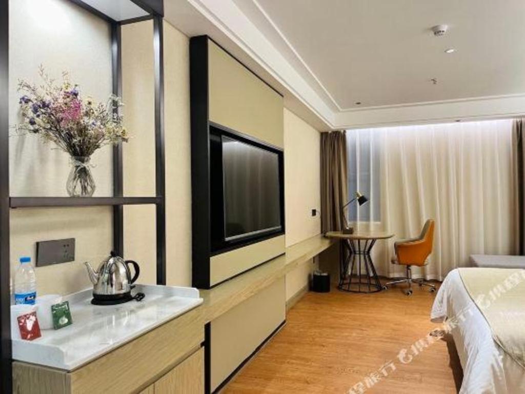 Greentree Inn Qingyuan Qinghe Avenue Branch Exterior photo